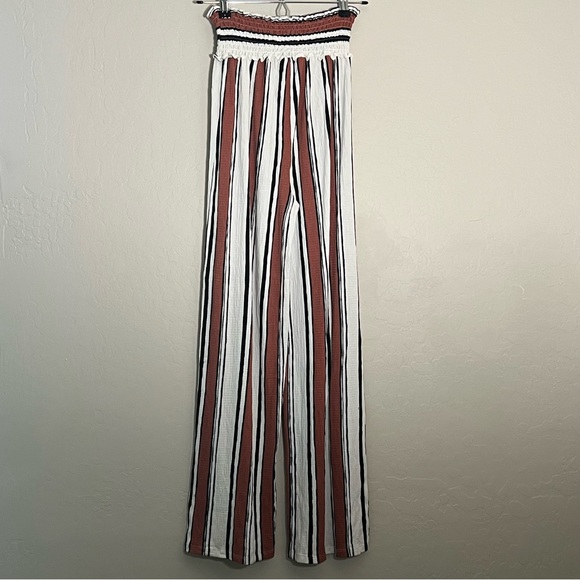 Love Tree Beach Pants 🏝️ - Picture 3 of 6